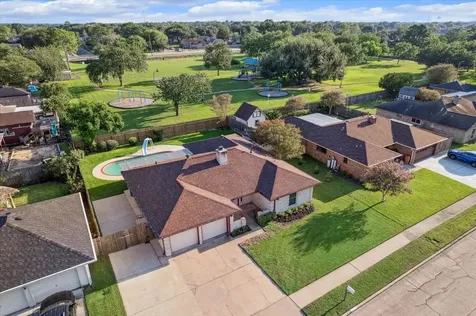 3313 Park Dale Drive Deer Park TX 77536