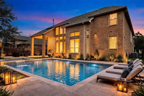 27 Tioga Place The Woodlands TX 77375