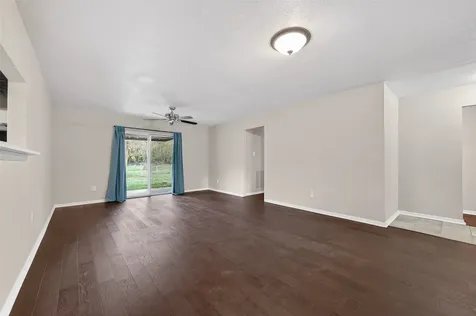 6619 Wolf Run Drive Wharton TX 77488