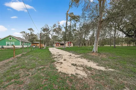 6619 Wolf Run Drive Wharton TX 77488