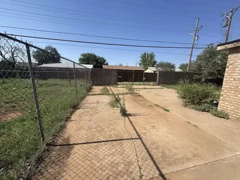 1807 E 1st Street Lubbock TX 79403