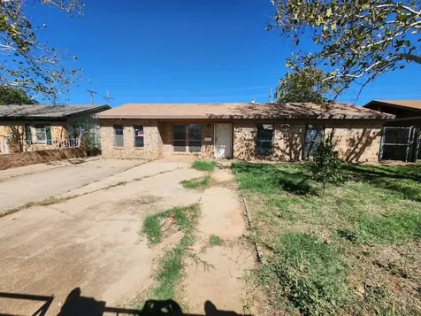 1807 E 1st Street Lubbock TX 79403