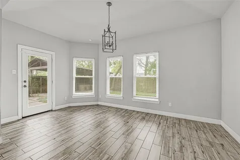 1004 Bonnie Street Houston TX 77587