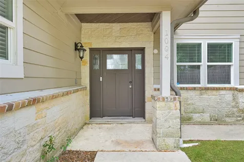 1004 Bonnie Street Houston TX 77587