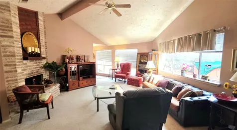 3919 Vineyard Drive Houston TX 77082