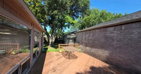 3919 Vineyard Drive Houston TX 77082