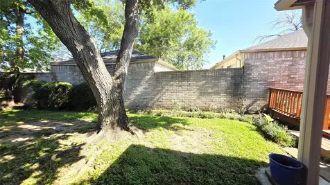 3919 Vineyard Drive Houston TX 77082