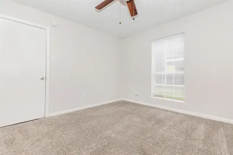 10402 Sandpiper Drive 4-42 Houston TX 77096