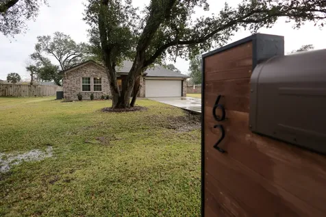 62 Nelson Court Jones Creek TX 77541