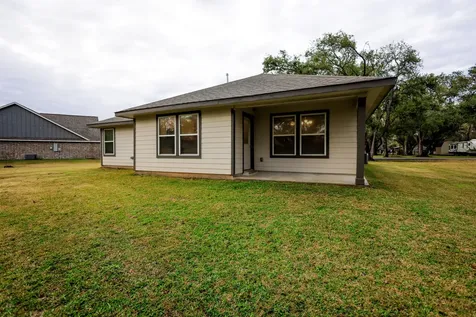 62 Nelson Court Jones Creek TX 77541