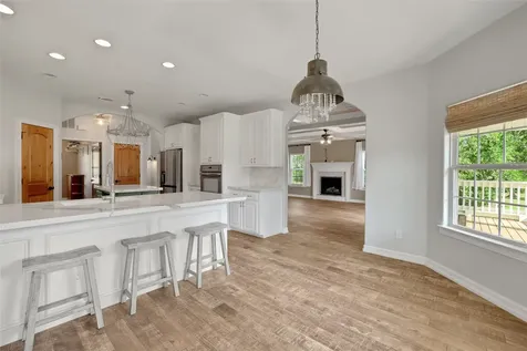 1510 Magnolia Bend W Baytown TX 77523
