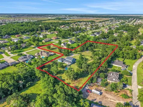 1510 Magnolia Bend W Baytown TX 77523