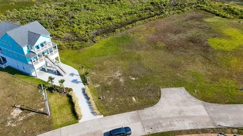 25827 Bay Breeze Drive Galveston TX 77554