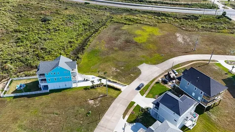 25827 Bay Breeze Drive Galveston TX 77554