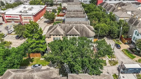 906 Reinicke Street Houston TX 77007
