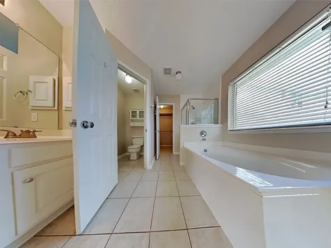 74 Wimberly Way Conroe TX 77385