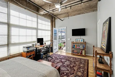 204 Travis Street 4e Houston TX 77002