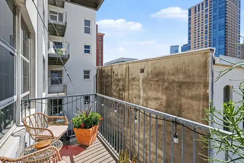 204 Travis Street 4e Houston TX 77002
