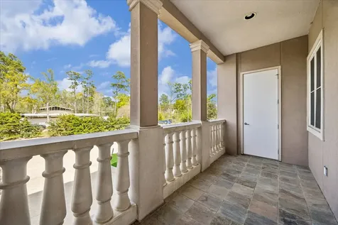 58 Briar Hollow Lane 203 Houston TX 77027