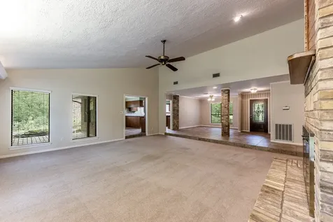 104 Oakview Circle Huntsville TX 77340