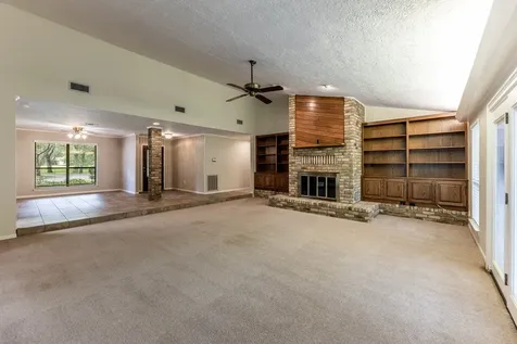 104 Oakview Circle Huntsville TX 77340