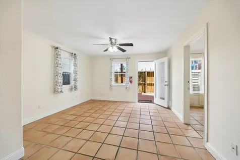 4011 Garrott Street Houston TX 77006