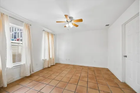 4011 Garrott Street Houston TX 77006
