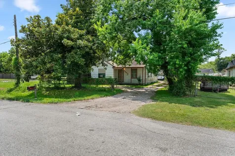 7842 Linda Vista Road Houston TX 77028