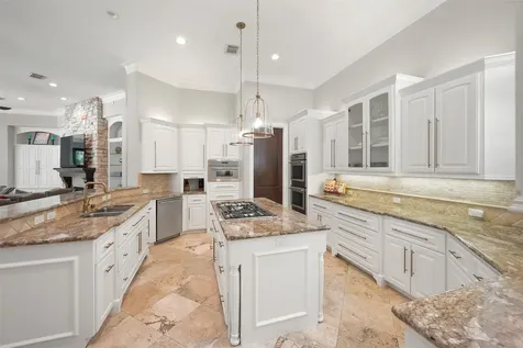 19 Harmony Links Place The Woodlands TX 77382