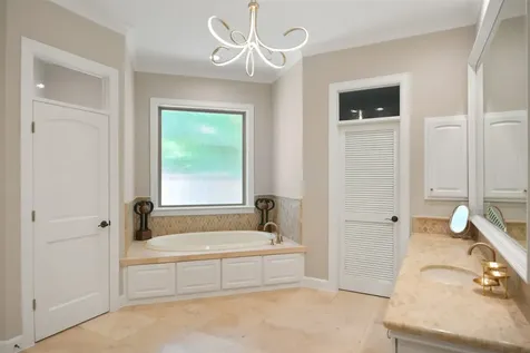 19 Harmony Links Place The Woodlands TX 77382