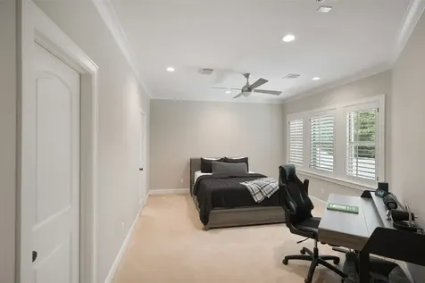 19 Harmony Links Place The Woodlands TX 77382