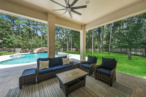 19 Harmony Links Place The Woodlands TX 77382