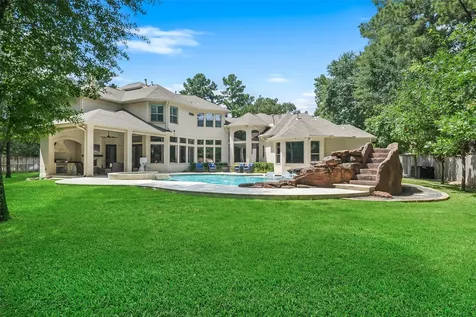 19 Harmony Links Place The Woodlands TX 77382