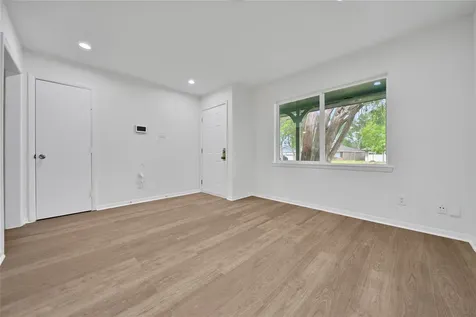 5703 Oakham Street Houston TX 77085