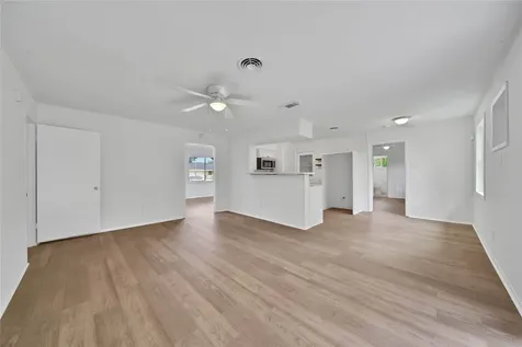 5703 Oakham Street Houston TX 77085