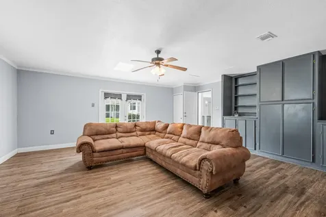 7506 Nightingale Circle Texas City TX 77591
