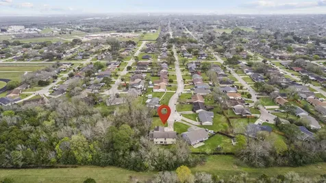 7506 Nightingale Circle Texas City TX 77591