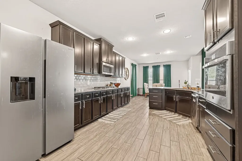 32734 Turning Springs Drive Brookshire TX 77423