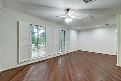 1422 Walnut Bend Lane 1/14 Houston TX 77042