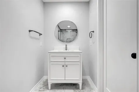 7 Briar Dale Court A Houston TX 77027