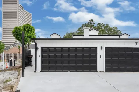 7 Briar Dale Court A Houston TX 77027