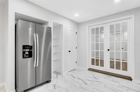 7 Briar Dale Court A Houston TX 77027