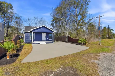 915 Nevell Street Cleveland TX 77327