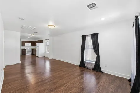 915 Nevell Street Cleveland TX 77327