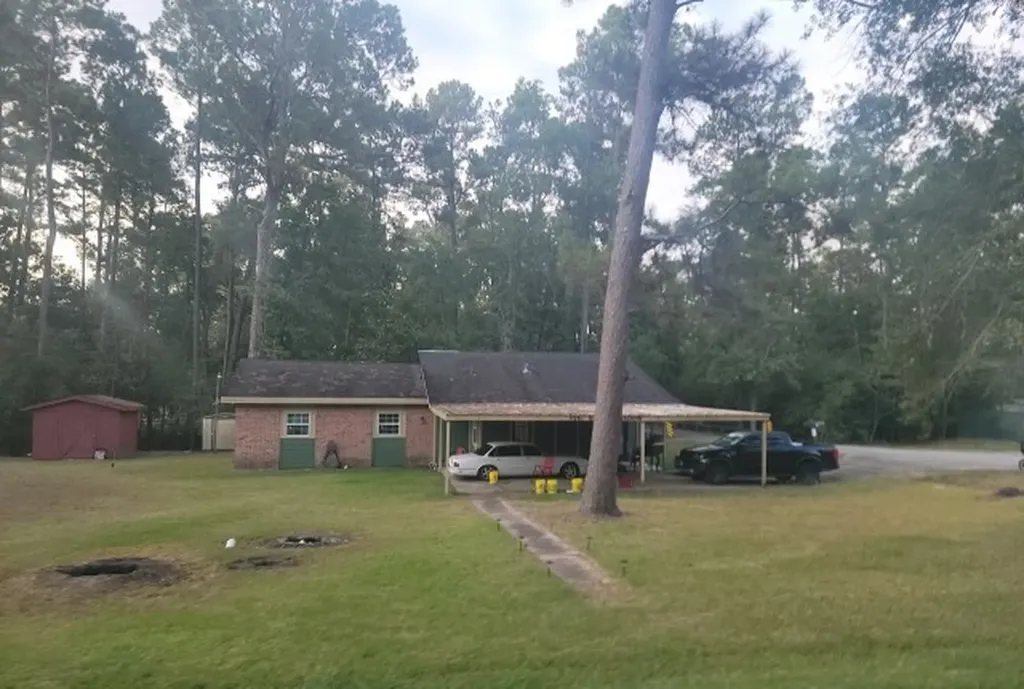 1041 Shore Shadow Drive Houston TX 77336