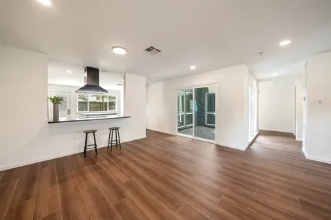 15826 Stonehaven Drive Houston TX 77059