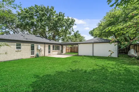 15826 Stonehaven Drive Houston TX 77059