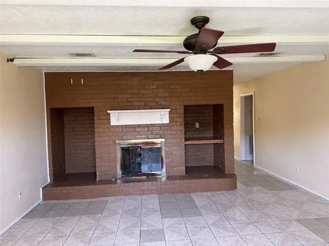 8426 Avington Road La Porte TX 77571