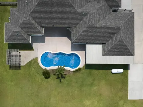 7911 Stratford Hall Drive Rosharon TX 77583