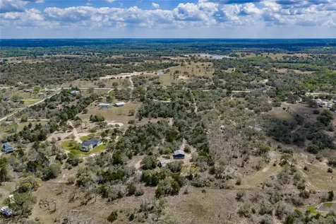 2495 Tx-159 Fayetteville TX 78940